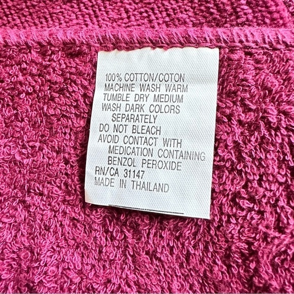 Christmas Embroidered Santa Towel Set Burgundy Towel Wash Cloth & Hand Towel - Picture 6 of 6